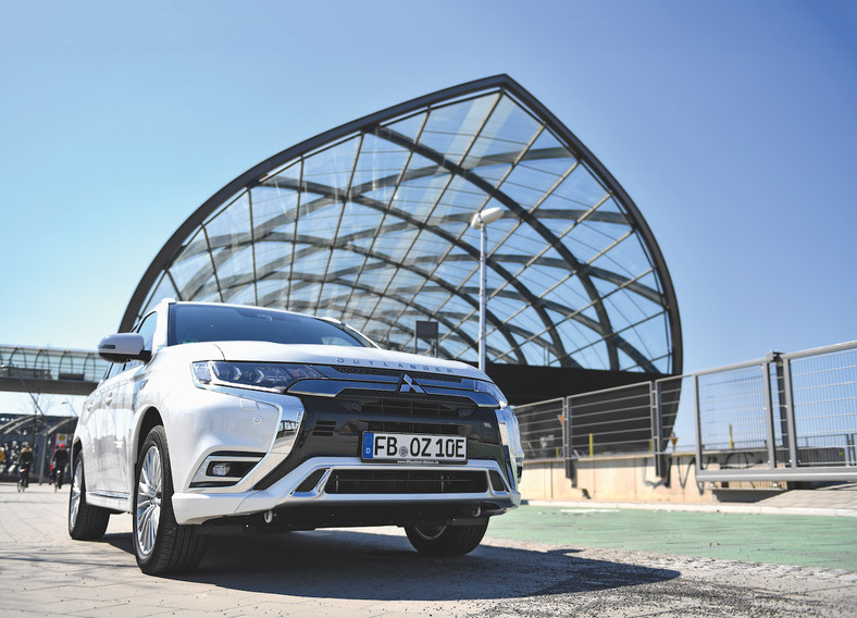 Mitsubishi Outlander 2.4 plug-in hybrid/224 KM, 220 Nm