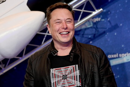 Elon Musk drugim człowiekiem na świecie, którego majątek przebił magiczną granicę