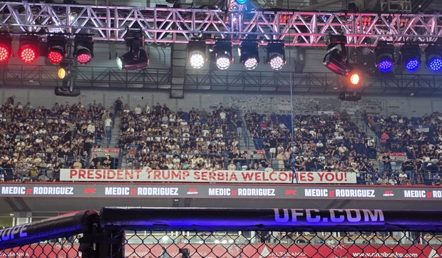 Transparent upućen Donaldu Trampu, UFC