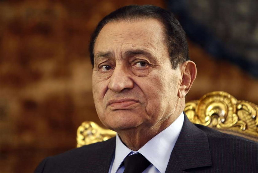 Mubarak ucieka "na leczenie"?