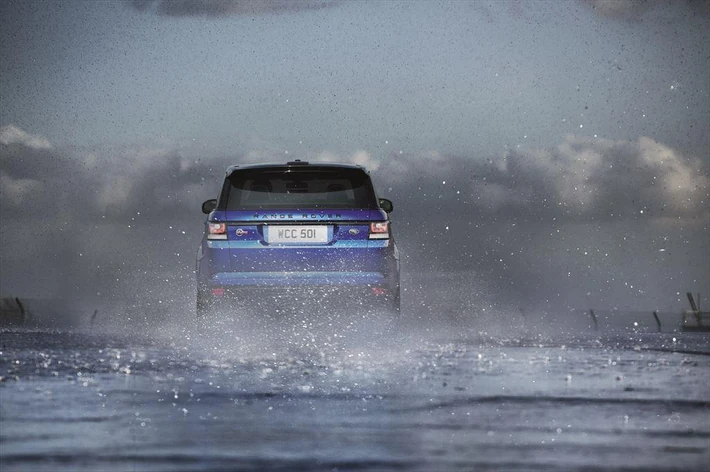 Range Rover Sport SVR/fot. Materiały prasowe