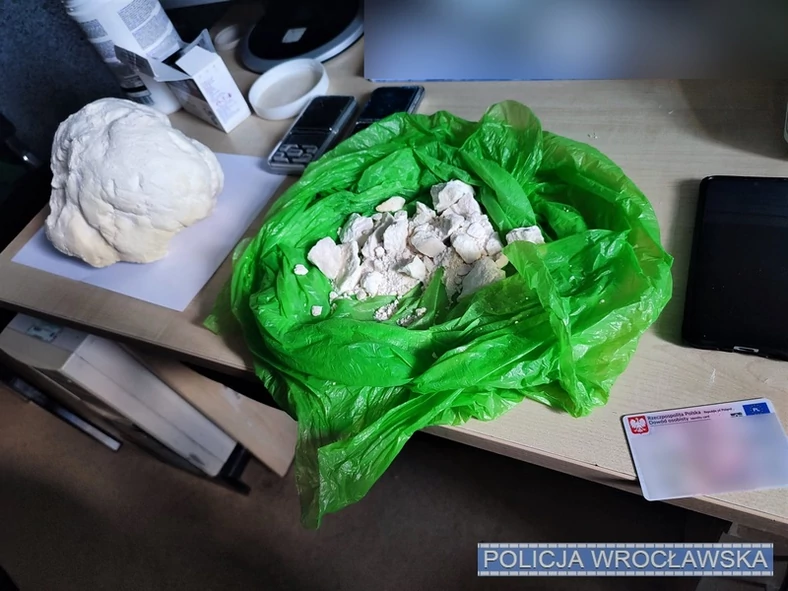 Amfetamina znaleziona w mieszkaniu 48-latka