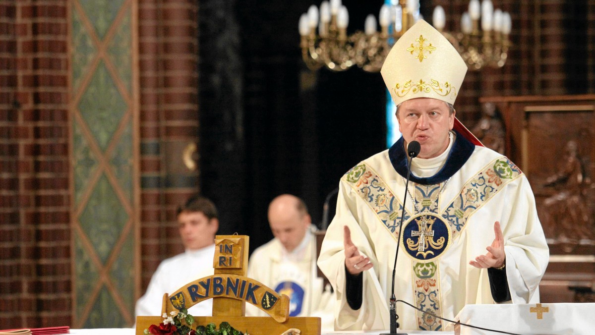 Dotychczasowy biskup pomocniczy archidiecezji katowickiej Józef Kupny został mianowany przez papieża Franciszka arcybiskupem metropolitą wrocławskim - poinformowało biuro prasowe Episkopatu Polski.