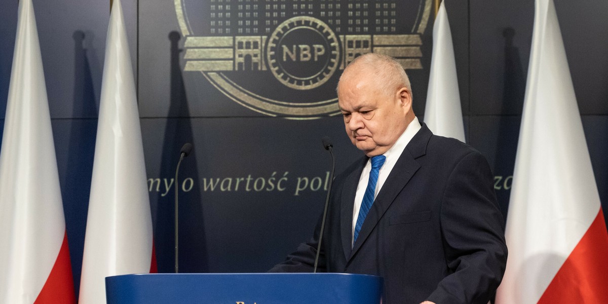 NBP już po raz trzeci w ciągu tygodnia musiał interweniować w obronie złotego.