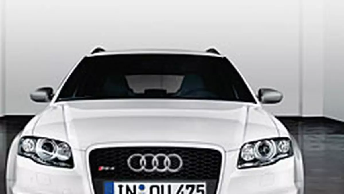Audi: pakiety Phantom Black i Ibis White dla RS4