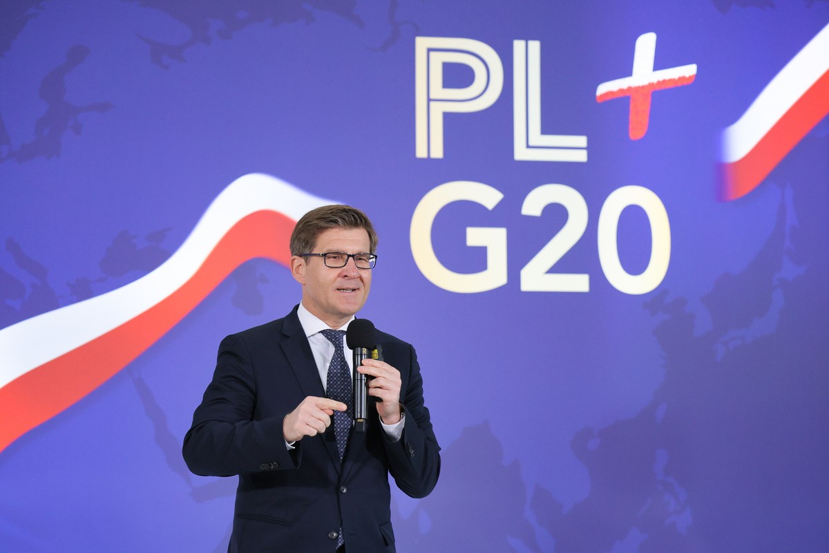 "Polska awansowała do grona państw o wysokich dochodach". Prof. Piątkowski o zadaniach w Davos