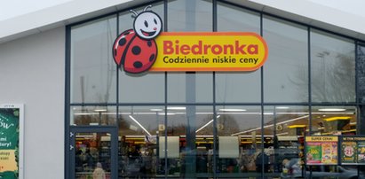 Biedronka znów rozdaje darmowe piwa. Ale trzeba się spieszyć