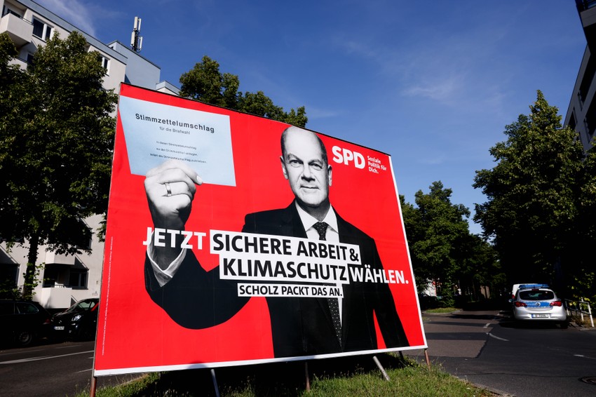 Plakat Olafa Šolca u Berlinu