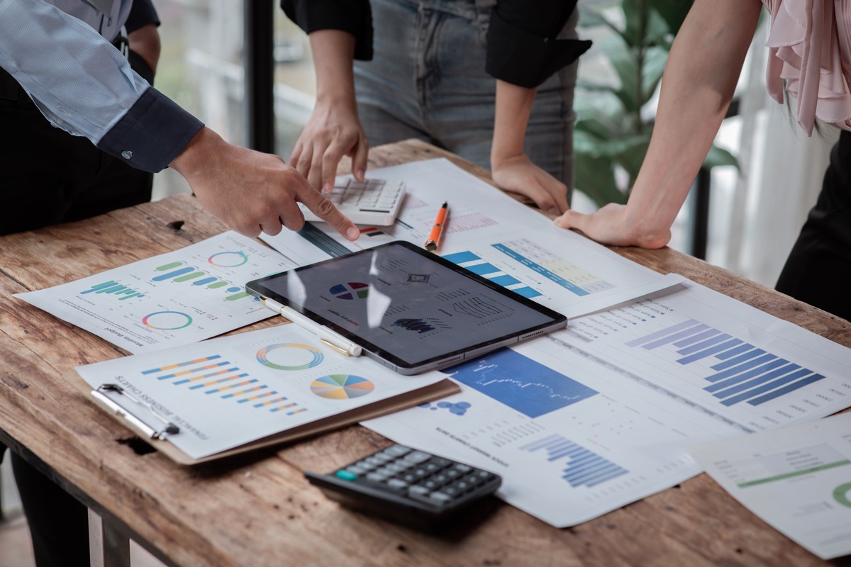 Jak ze spółki z o.o. wypłacać pieniądze? Pięć legalnych sposobów, aby obniżyć podatki