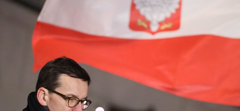 Rekordowa liczba ministrów bez teki. Nowy rząd w starym składzie