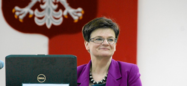 Wpadka minister edukacji. Tak tłumaczy się resort