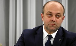 Piebiak kandyduje do NSA: Nie wchodzę dwa razy do tej samej rzeki