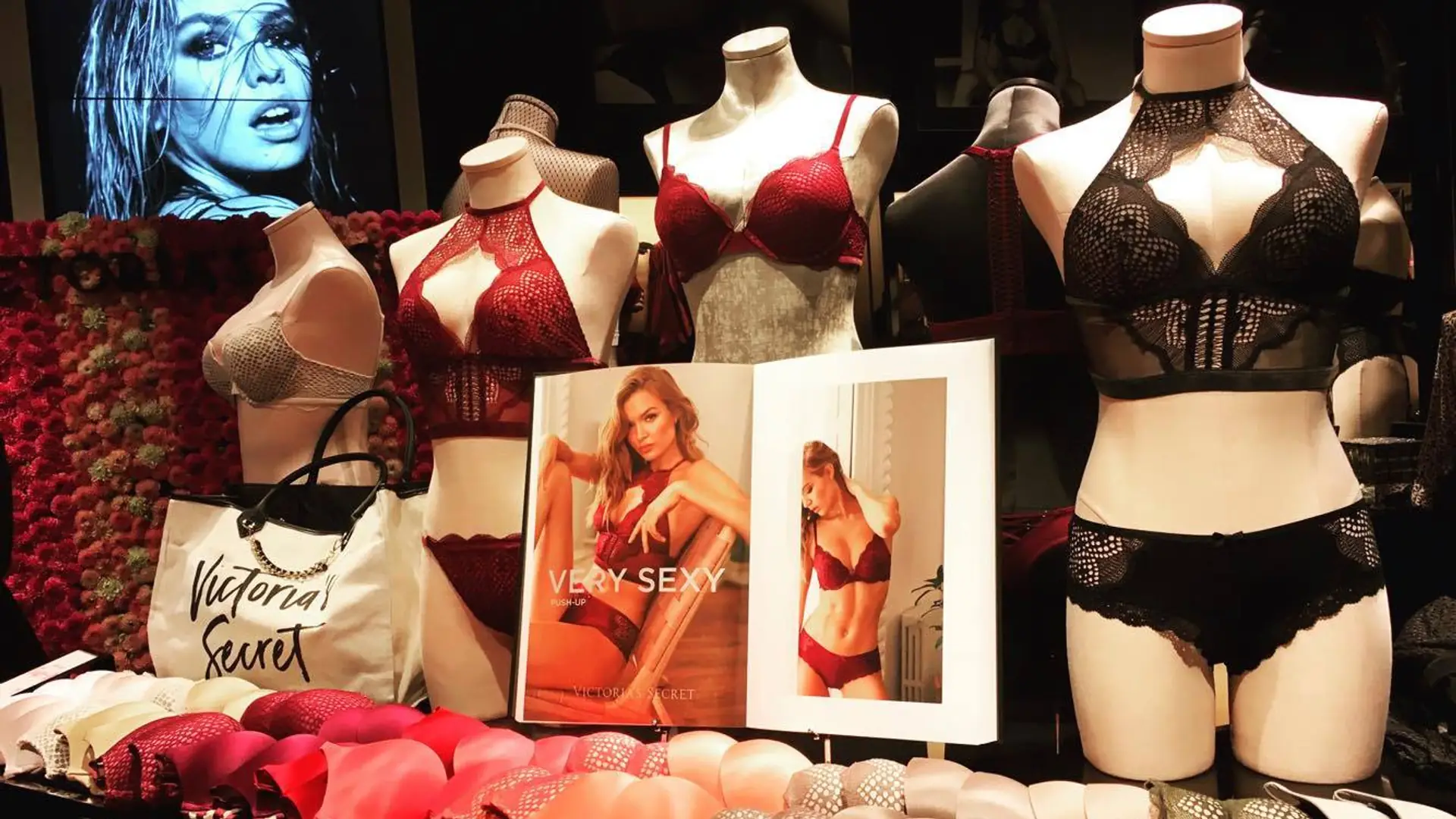 Byłyśmy na otwarciu Victoria’s Secret w Warszawie. Jest taniej niż myślałyśmy