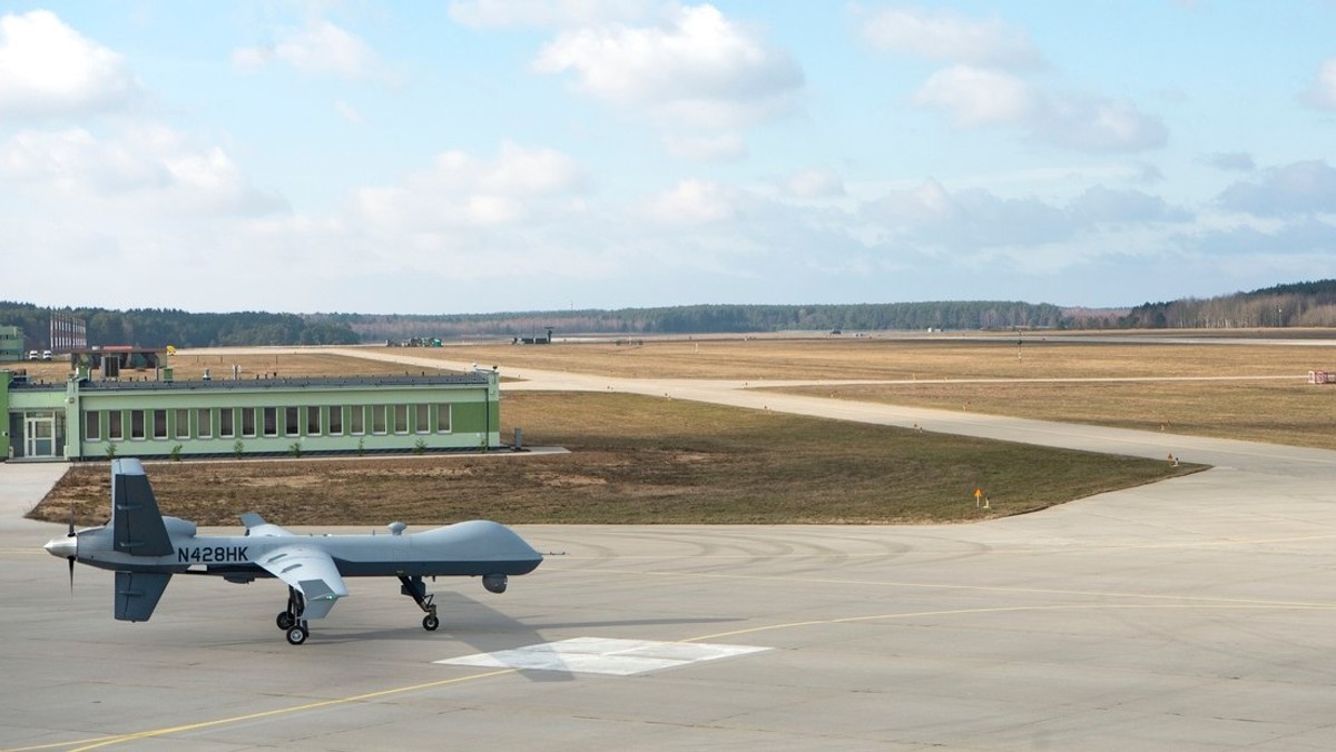 Ceremonia ogłoszenia pełnej gotowości operacyjnej bazy Reaperów w Mirosławcu odbyła się w piątek - poinformowało amerykańskie pismo "Air Force Times".