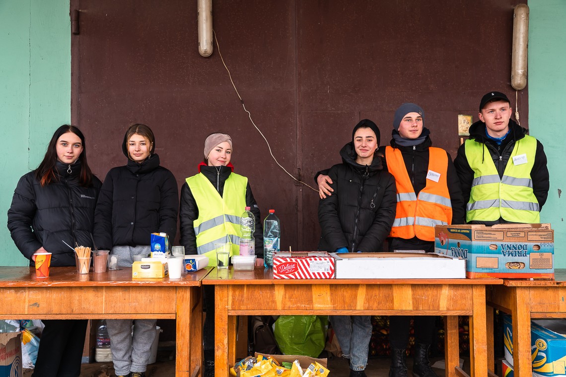 Od lewej: Eliza, Lilia, Adrìana, Anastazja, Mychajło Rusłan