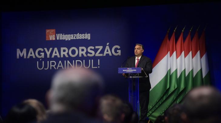 Orbán Viktor miniszterelnök beszédet mond a Világgazdaság üzleti napilap Magyarország újraindításáról szervezett konferenciáján a Budapest Kongresszusi Központ 2021. június 9-én. / Fotó: MTI/Koszticsák Szilárd