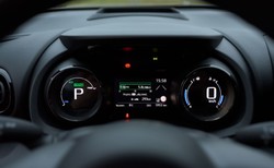 Toyota Yaris powiększa rodzinę. Wjeżdża nowy SUV tańszy niż C-HR i Corolla