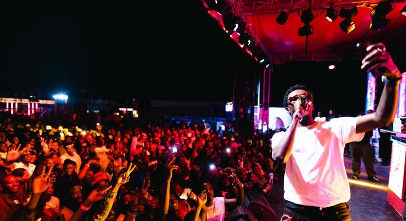 Reekado Banks, Crayon, Blaqbonez and many more deliver night to remember at Walkers District Ibadan