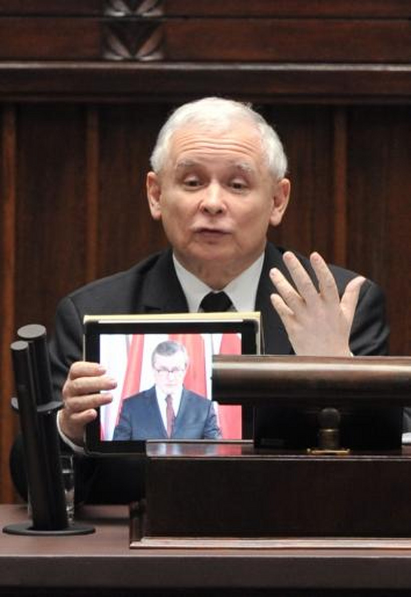 Jarosław Kaczyński na mównicy sejmowej odtworzył przemówienie Piotra Glińskiego