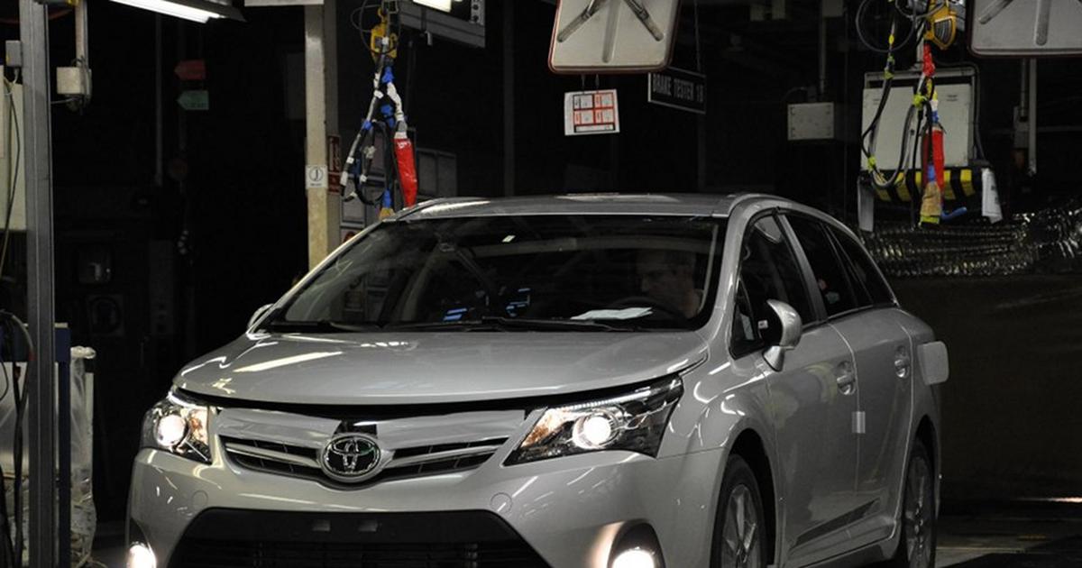 Toyota Avensis po liftingu już w produkcji