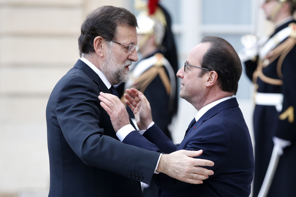 Premier Hiszpanii Mariano Rajoy i prezydent Francji Francois Hollande