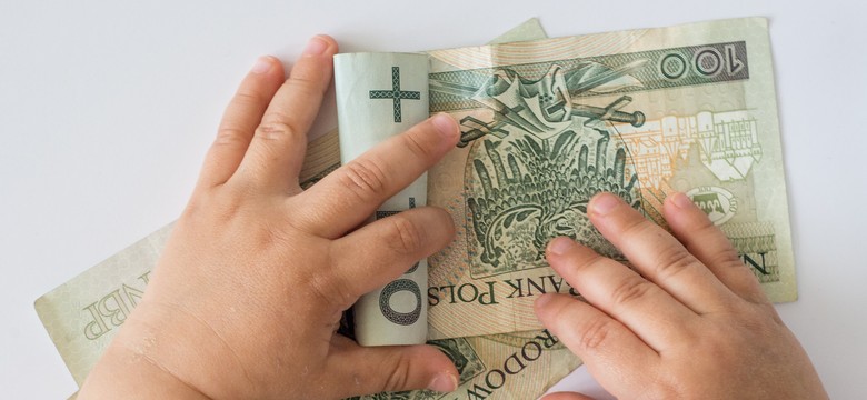 Rząd zmienił zasady. To koniec 800 plus dla tych dzieci