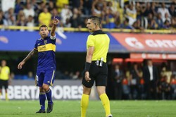 Carlos Tevez przekaże swoje zarobki poszkodowanym przez koronawirus