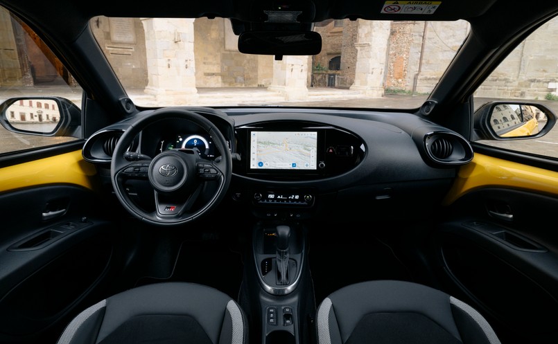 Nowa Toyota Aygo X Hybrid