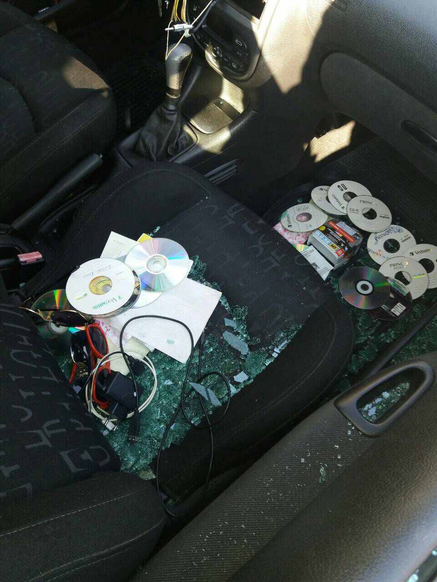 Obijen automobil na Voždovcu