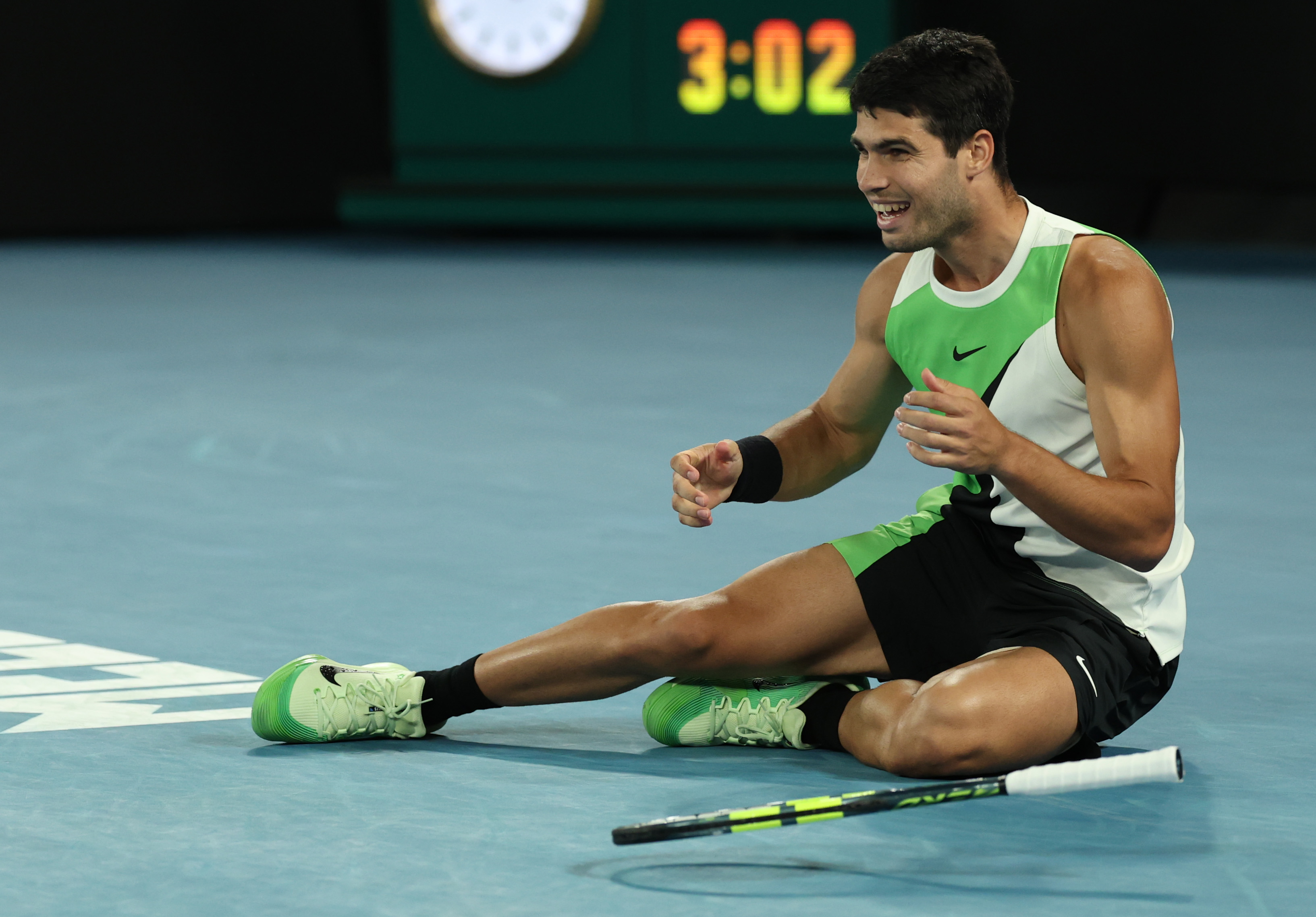 Alcaraz schlägt Djokovic und wird jüngster Spieler mit allen Grand-Slam-Titeln