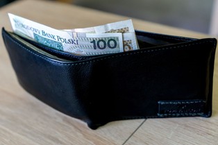 Renta wdowia: Wskaźnik 42,5% nieaktualny. Wszystko niższe o połowę