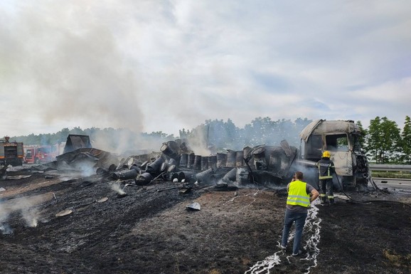 (FOTO) PRIZOR KAO DA JE PALA ATOMSKA BOMBA! Ovako 
