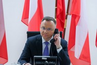 Luty 2022. Andrzej Duda w czasie rozmowy telefonicznej