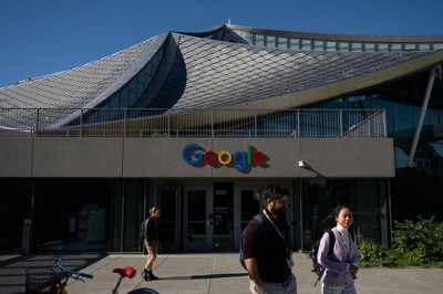 Google chce pobierać opłaty za wyniki wyszukiwania. Czy płatna AI zastąpi darmowe wyszukiwanie?