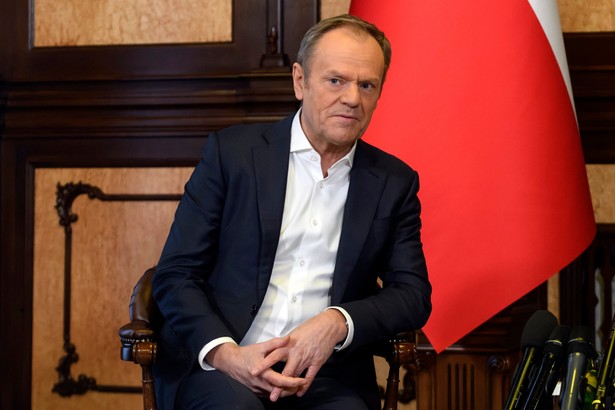 Przyjęty przez UE pakt migracyjny to nie jest dobra odpowiedź na problemy, z jakimi borykamy się w Polsce - mówi premier Donald Tusk