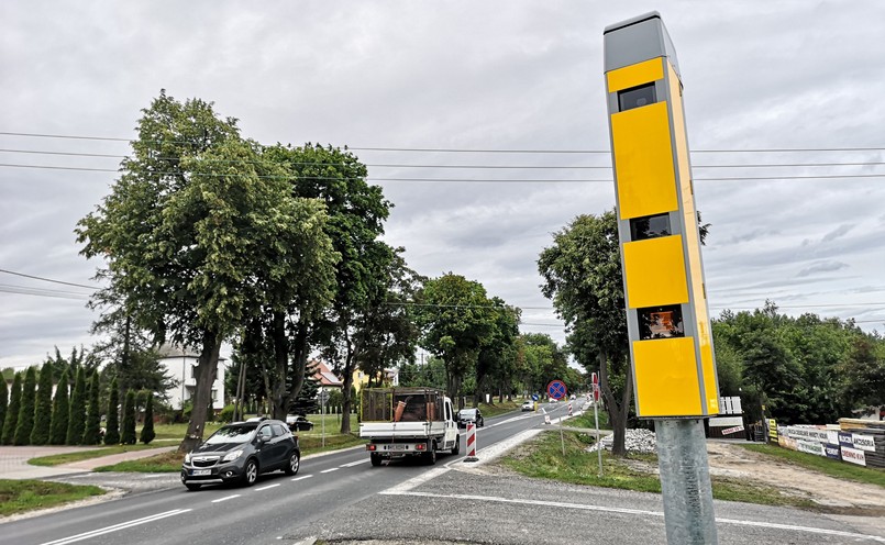 Fotoradar Mesta Fusion RN w miejscowości Dzierżenin DK 61