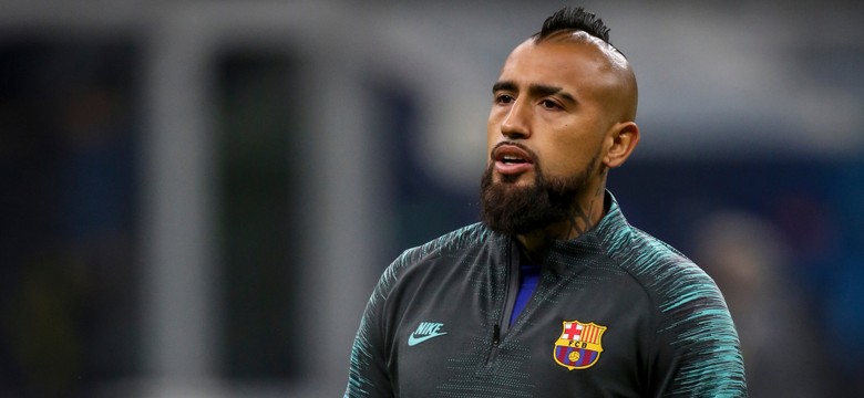 Liga hiszpańska: Konflikt w Barcelonie. Vidal domaga się pieniędzy