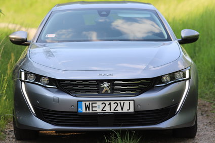 Samochód klasy średniej nie musi być niemiecki. Test Peugeota 508 2.0 HDI