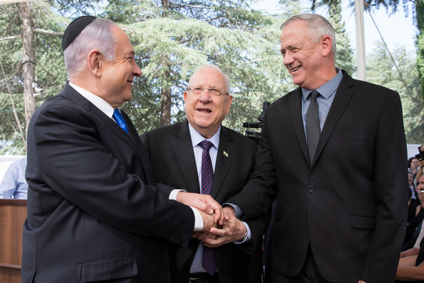 Premier Benjamin Netanyahu, prezydent Reuven Rivlin i Benny Gantz,