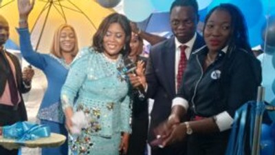 L-R: Pastor Ifeoma Chiemeka, Chairman, Nazer Company Ltd; Dr Deola Phillips, Chairman, Parallex Bank Ltd; Publisher, National Daily, Mr Sylvester Ebhodaghe and Mrs Yemi Akinwunmi, Chief Executive Officer, Super FM during official launch of a new radio station, Super 92.7 FM on Wednesday in Lagos [NAN]