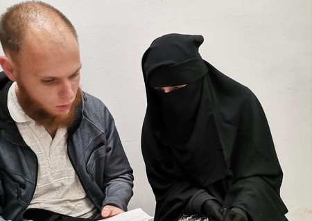 Napadač sa suprugom