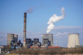 Węgry: Stary atom zostanie na dłużej, w planach powrót do węgla