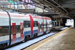 Trzeba w końcu zintegrować kolej z autobusami