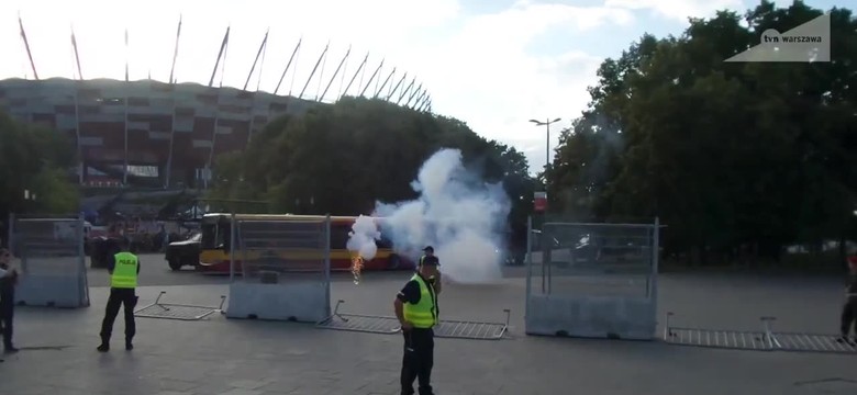 Śmigłowiec i komandosi GROM w akcji pod Stadionem Narodowym. Służby ćwiczą przed szczytem NATO