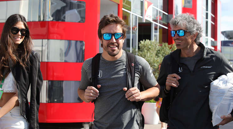 Alonso és a McLaren mostanában csak árnyéka önmagának. /Fotó: AFP