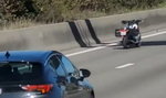 Niebywały widok na autostradzie! Rozpędzony motocykl jechał bez kierowcy! Co tam się wydarzyło!? [WIDEO]