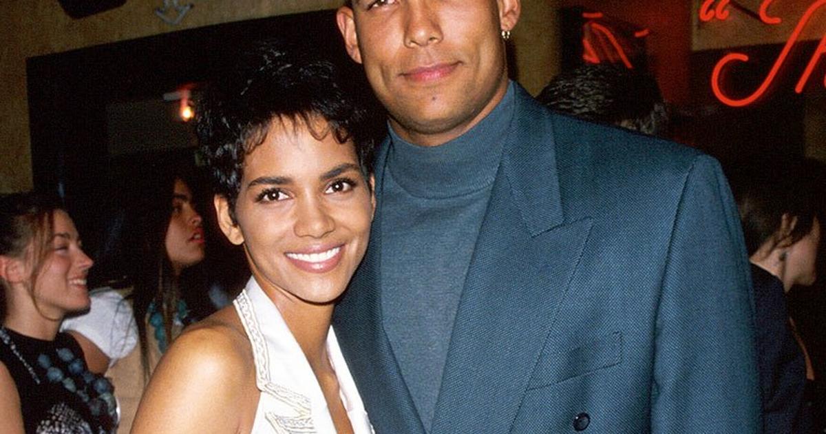 Halle Berry's Ex-Husband David Justice Thanks Her on Twitter