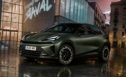 nowa cupra raval ceną rozjechała konkurencję. ma 211 km i bagażnik większy niż golf