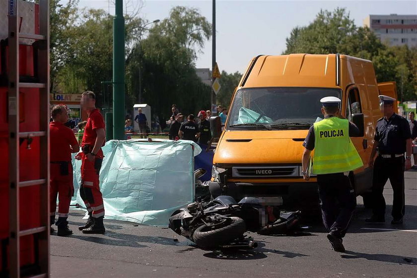 Dwaj motocykliści zginęli, uderzając w busa