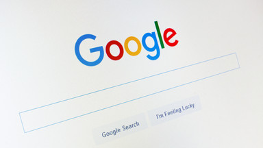 Jakich informacji Polacy szukają w Google? Lista najbardziej zyskujących haseł w 2020 roku